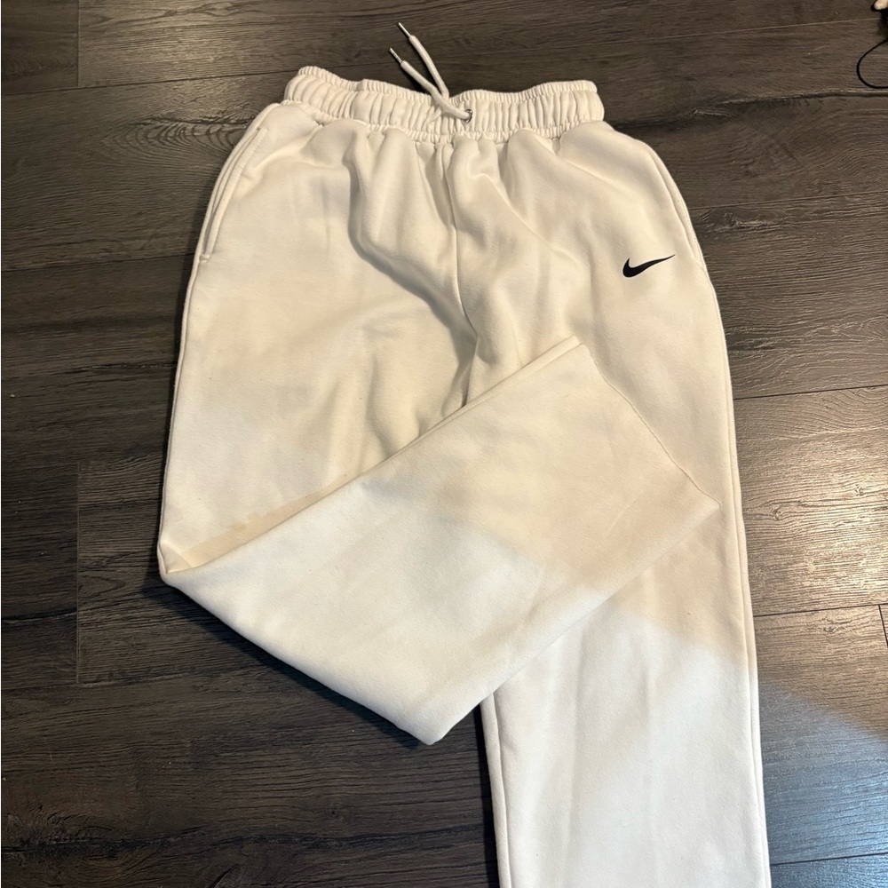 Nike Women Ivory Joggers